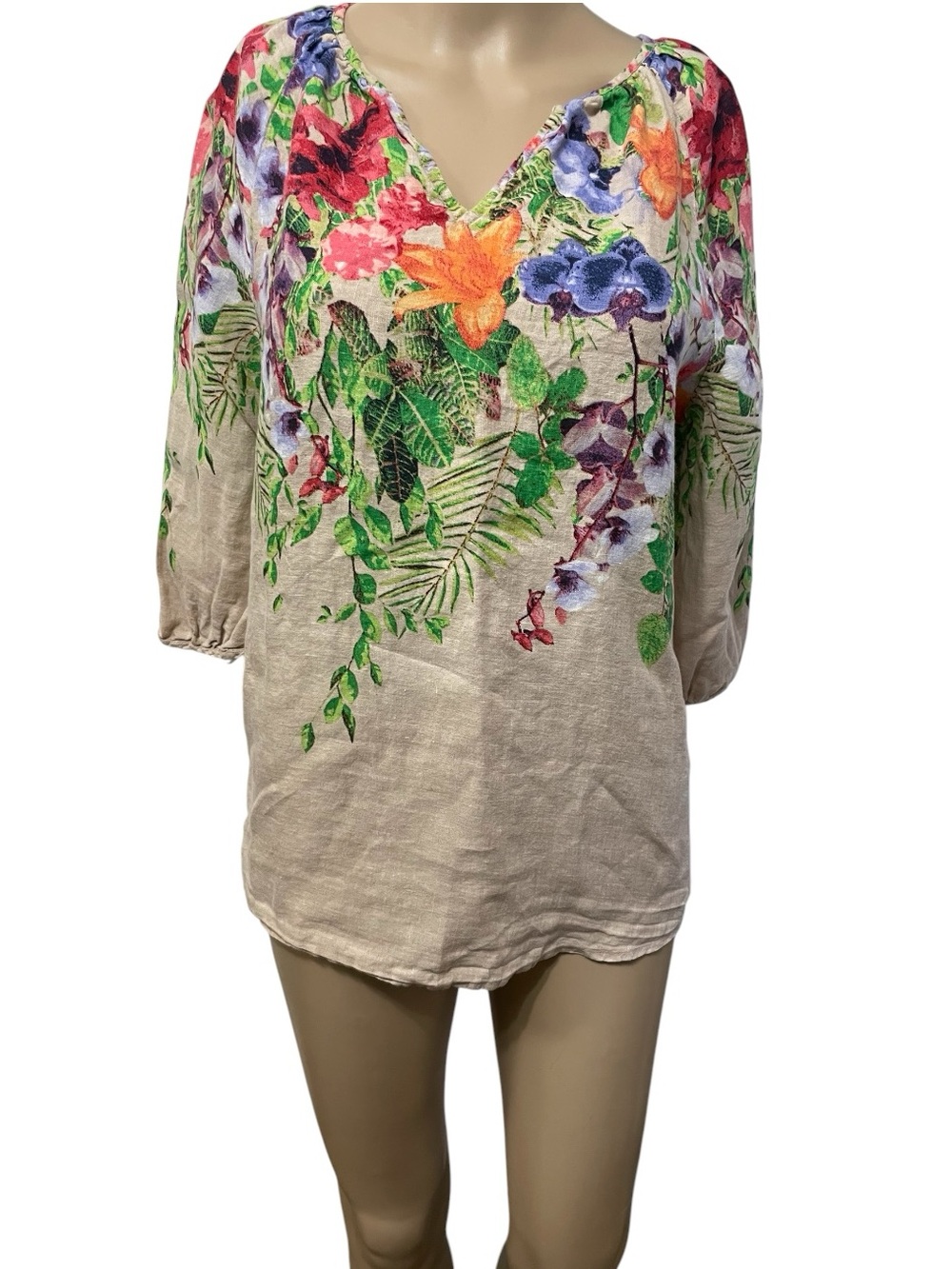 Chico’s 1 size 8 floral print linen top colorful garden design 3/4 sleeves.